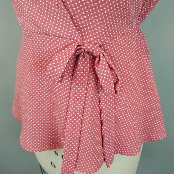 Monteau Women's Size Medium Lipstick Pink Polka Dot Faux Wrap Top with Tie - Picture 8 of 10
